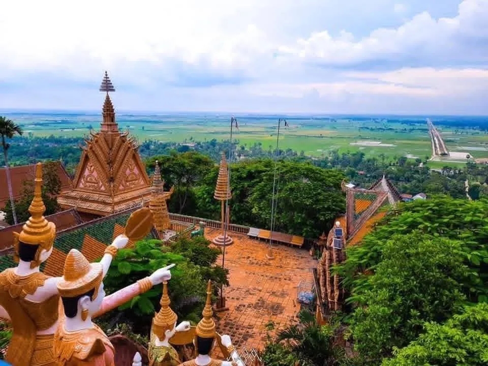 ការតភ្ជាប់ទូរគមនាគមន៍នៅខេត្តព្រៃវែង